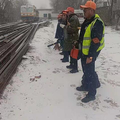 春运进行时｜浴“雪”奋战保春运，凝心聚力护畅通