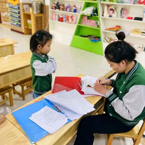 晨光幼教刘老师今日晨间分享：若孩子不喜欢做这4件事，说明他骨子里很自卑 ！