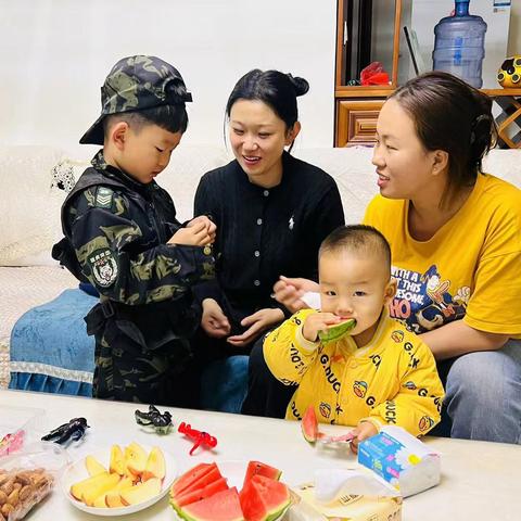 晨光幼教刘老师今日晨间分享：怎样养出一个快乐温暖的孩子？