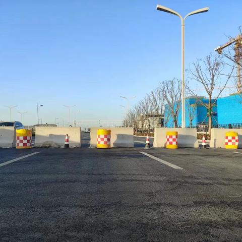 从道路维护变迁看二公司黄河大道项目安全管理