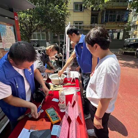 【网格日常】公益集市 汇聚幸福---兴乐社区开展“你好，小乐”公益集市