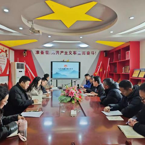 深耕教学实践 赋能科研成长——小李庄小学开展教育科研专题培训活动