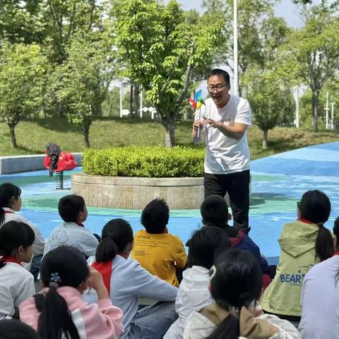 春风转 “动” 趣 —— 小李庄小学五年级数学滨河公园实景课精彩开课