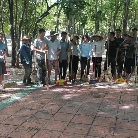 东河镇佳西村：防控登革热 健康伴民行