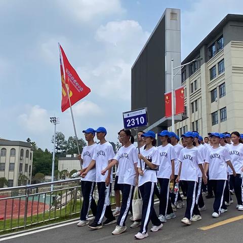 “少年不惧岁月长，身似山河挺脊梁”——南梅2310班军训纪实Day5