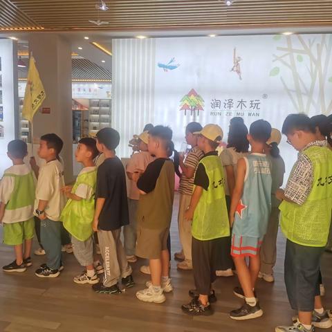 童承木旋，致敬“火焰蓝”