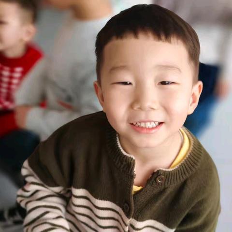 典藏童年的记忆—阳光帅气的曹子扬小朋友