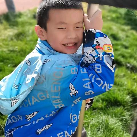 典藏童年的记忆——活泼开朗的刘潇阳小朋友