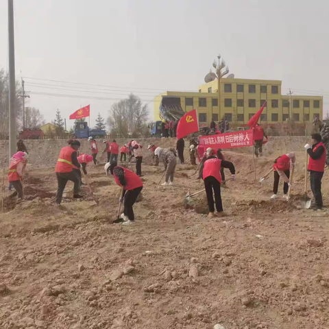 我们的节日——劳动节 同筑青山绿水，共建美好家园