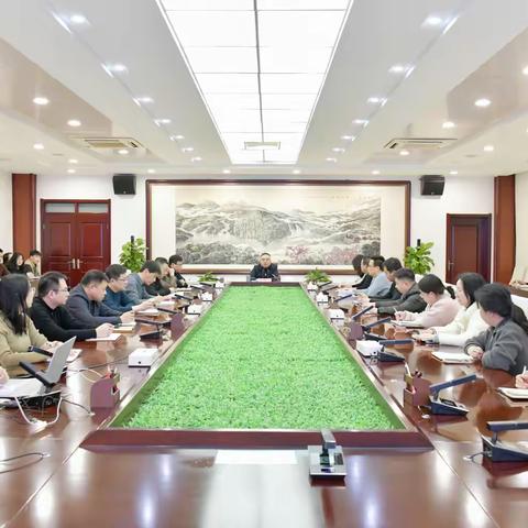 市委办开展“DeepSeek”专题学习