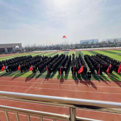 郑梁梅清枫路校区高一下学期第一次表彰大会