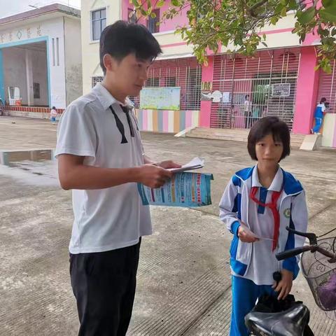 网格“志愿红” 守护童“芯”向暖阳