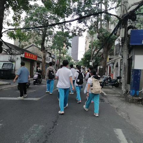 海南中学 学游自贸港（地理）出游—探寻丘濬故居