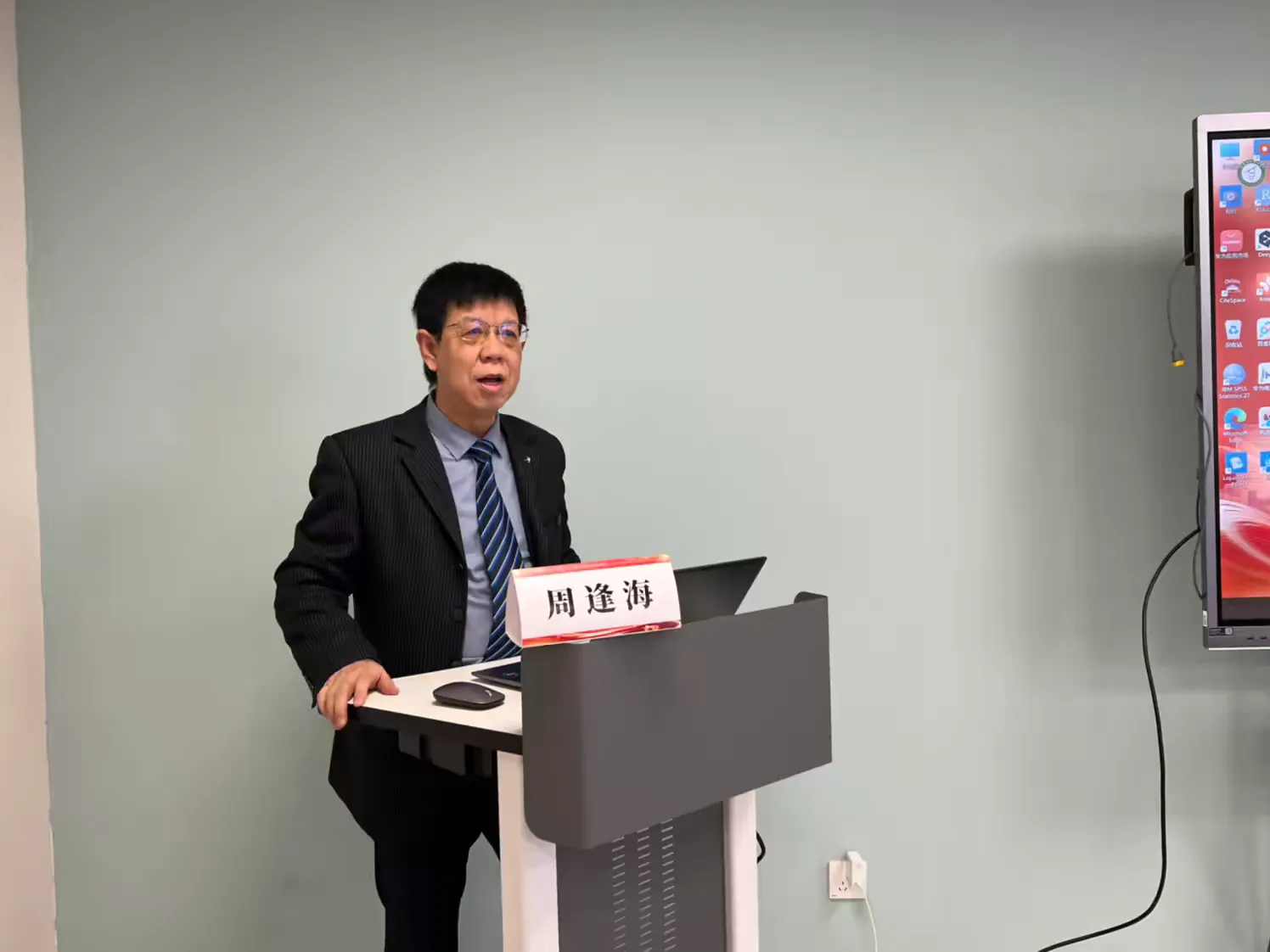 简篇-甘肃省人民医院泌尿外科医联体高质量发展论坛成功举办