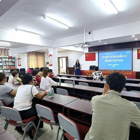 李禄群律师为吉阳区田独村民授课