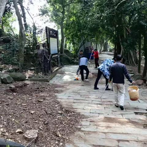 中和镇七里村委会组织开展“迎元旦·爱国卫生大扫除”活动