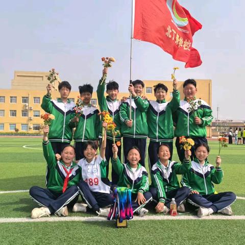 向前跑，带着赤子的骄傲