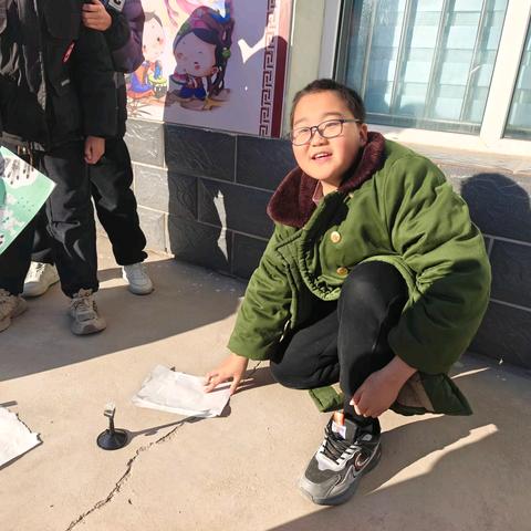 🌈 玩转彩虹，吃定彩虹——五年级科学课的光影哲思之旅