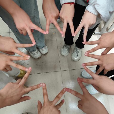 点亮心灵星光 童趣自由绽放——庙山小学心理健康宣传月活动纪实