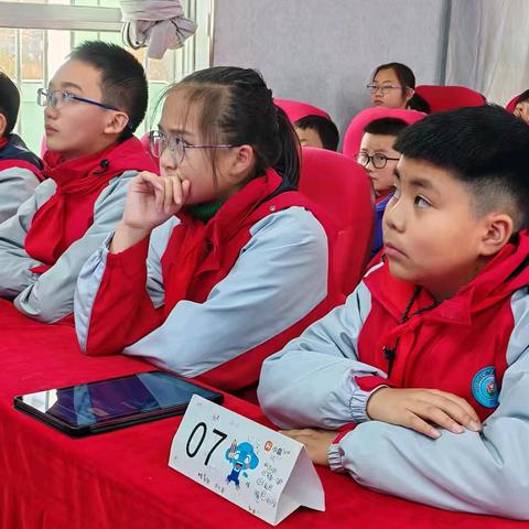 “诗韵流芳 春山可望” ——普安县南湖街道民族希望小学举办第一届“品诗词之美 扬文化之光”诗词大会