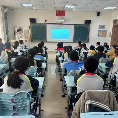 《AI时代，我们还需要努力学习吗？》— —青开二实小606班家长大讲堂活动