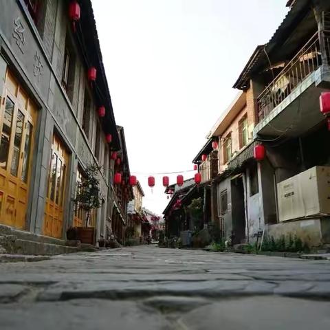 浙江衢州529元纯玩4天跟车游，众多景区免费！大鹅宴、甲鱼宴、龙虾宴吃的好、每天带景点、住的高端别墅、吃的好、住的好、玩的好！ ‍ ‍