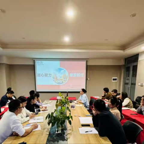 家校携手促成长,同心共育待花开 ——高二1班11月学习小结