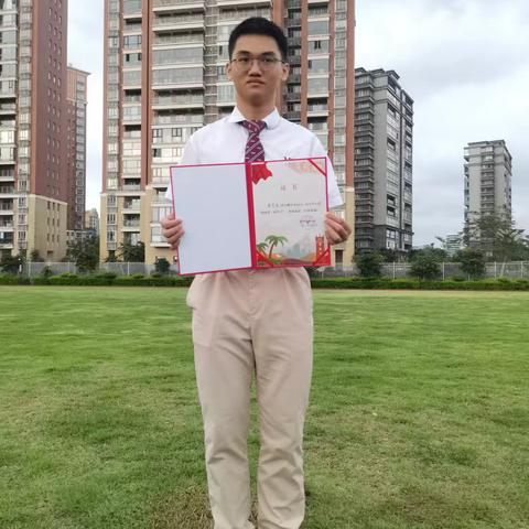 金秋十月共成长 ﻿——高三1班10月学习生活小结