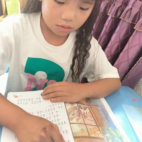 关爱学生幸福成长——陕坝小学暑假阅读活动