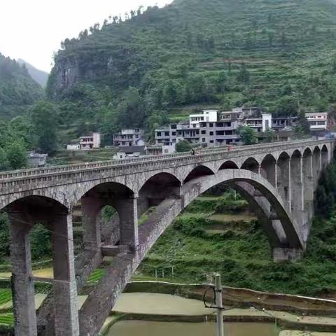 风雨边城——湖南凤凰