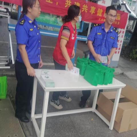 观兰护河U站。参与爱国卫生运动，共创文明卫生社区