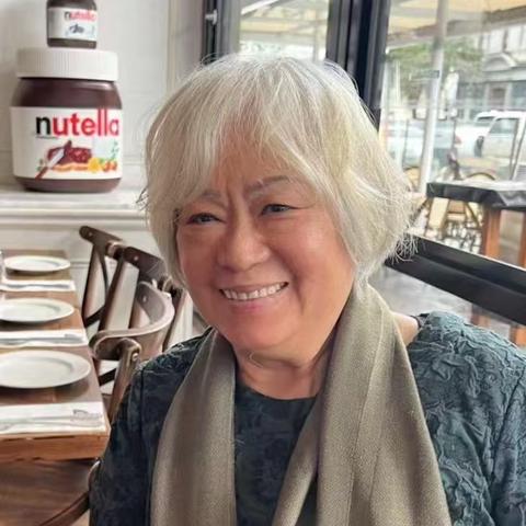 锦燕西去，英名长存