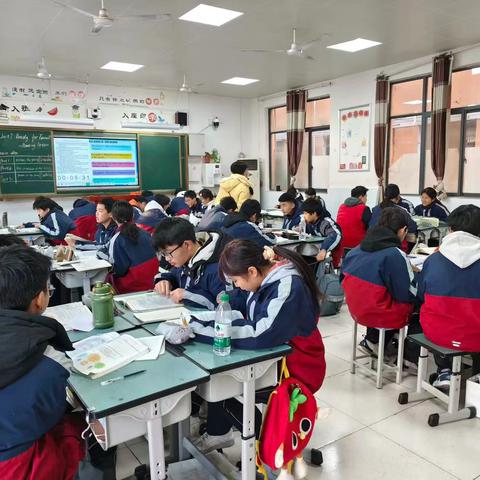 输出为本启新思 ﻿课堂提质谱华章