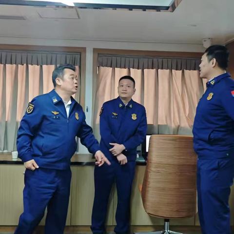 特勤大队政委深入消防船分队慰问督导，筑牢队伍安全防线