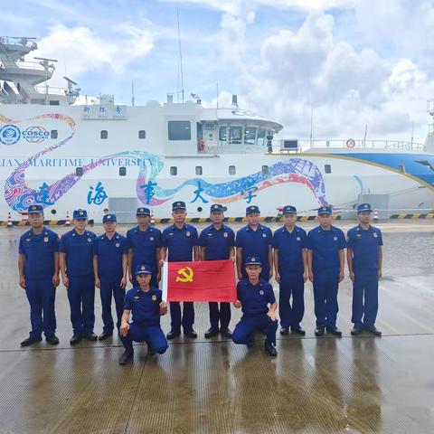 特勤大队消防船党支部开展“科技赋能 汲取力量”主题党日活动