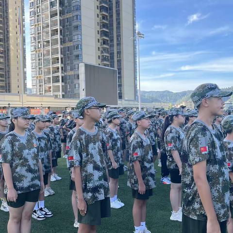 火红的青春，怒放的生命             ——初一(  8 )班社会综合实践活动（第3天）