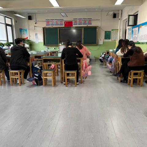 二年级组年级例会