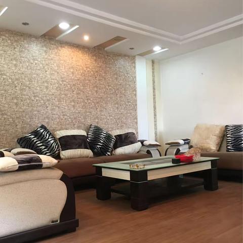 ❤️❤️❤️苏祠路915家属区，5喽，135平，3/2/1，房东装修，30.8万，61096