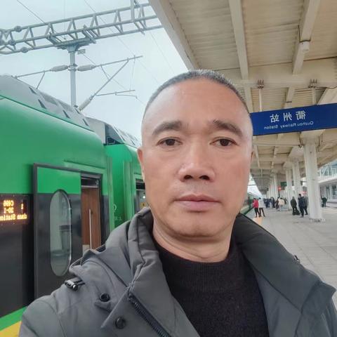 2025年一家人在昆山过春节