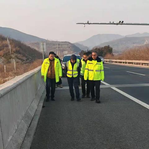 运营公司养护第一检查组到营口分公司检查第四季度日常养护工作