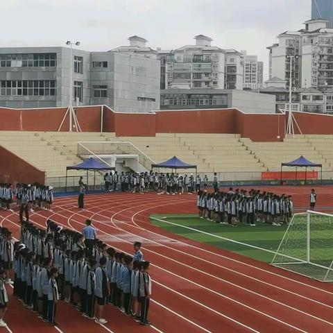 今朝立我鸿鹄志，欲作华夏好儿郎——南宁市第三中学初中部（青秀校区）2023级新生国防教育活动