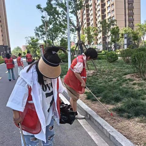 工盛社区开展青年节垃圾分类宣传活动