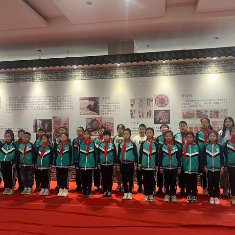 黄县窗染花之小哪吒制作 	——龙口市实验小学2022级10班校外实践活动 ‍ ‍ ‍
