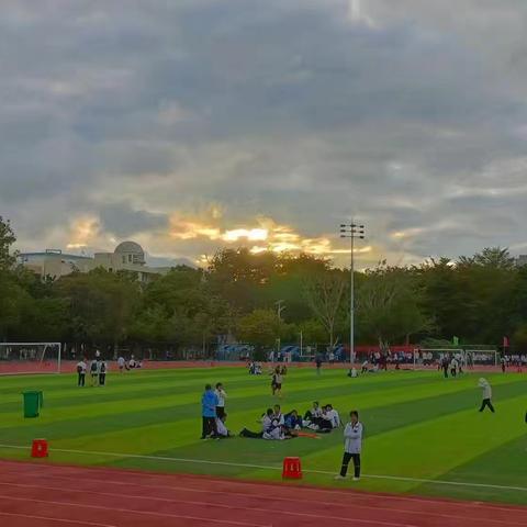 新学期到来，我校团委学生会展开工作