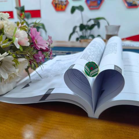 寻游书海 "悦"见山河 市民大厦支行世界读书日主题活动