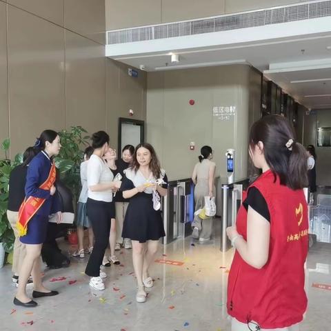 【和谐龙奥  宜居宜业】欢聚七夕节 邻里欢乐多——龙奥国际社区开展七夕主题活动