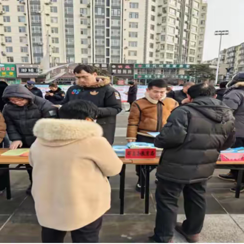 尊法知法守法用法  呵护未成年人成长——辉南县教育局组织开展“宪法宣传周”系列活动