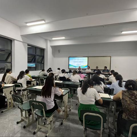 【青蓝携手·筑梦前行】兴义市第十三小学2023-2024学年度“青蓝工程”师徒结对仪式