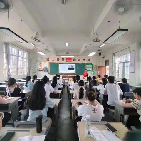 以学促知，以知促行——2023博白县特岗教师小语3“听课评课”技能培训