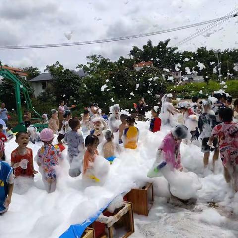 飞飞幼儿园  泡沫之夏嗨翻天——戏水大战